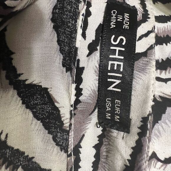 Zebra Stripe Curved Hem Shirt M - Picture 6 of 6